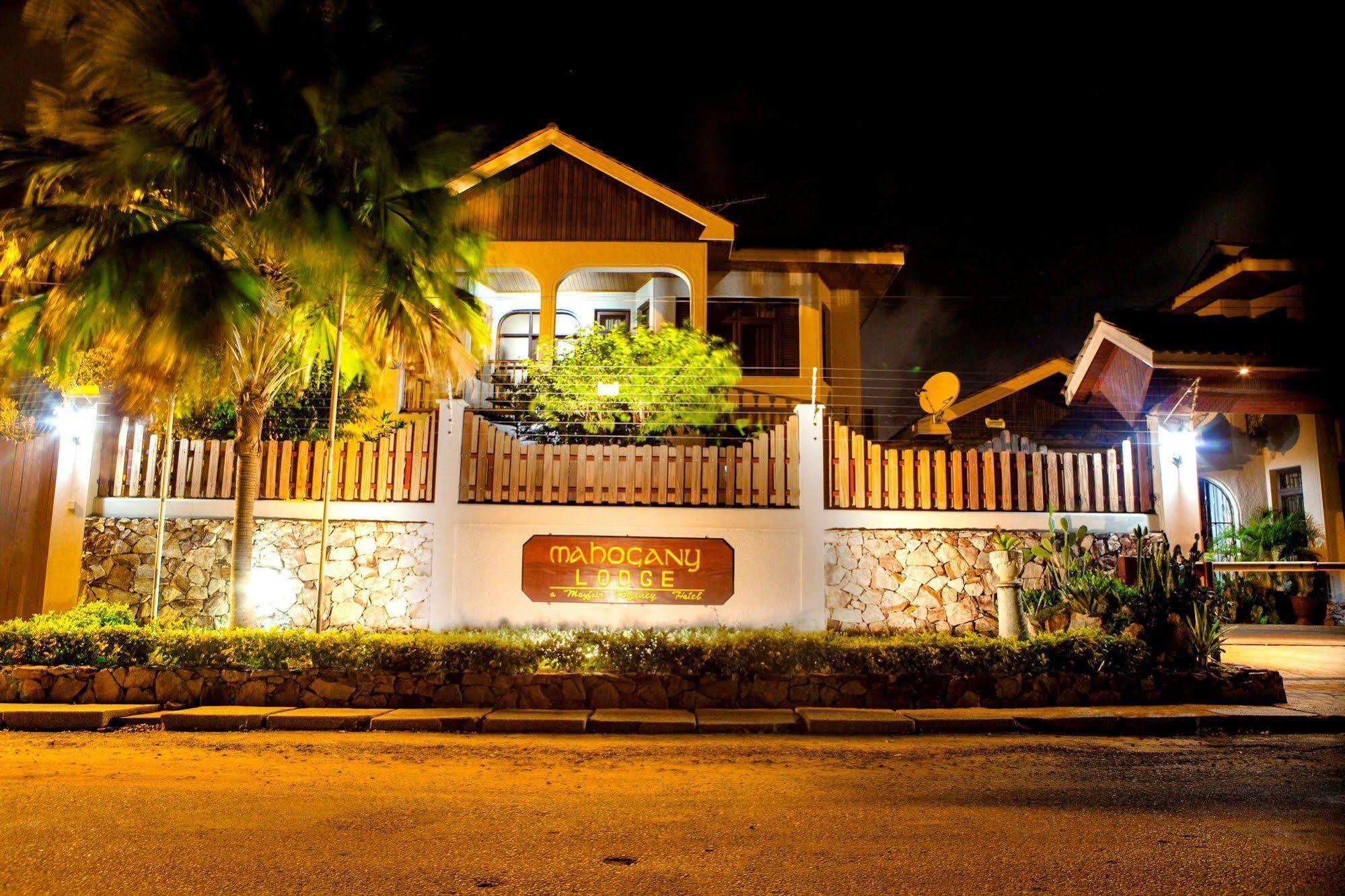Mahogany Lodge, Cantonments Accra Exterior photo
